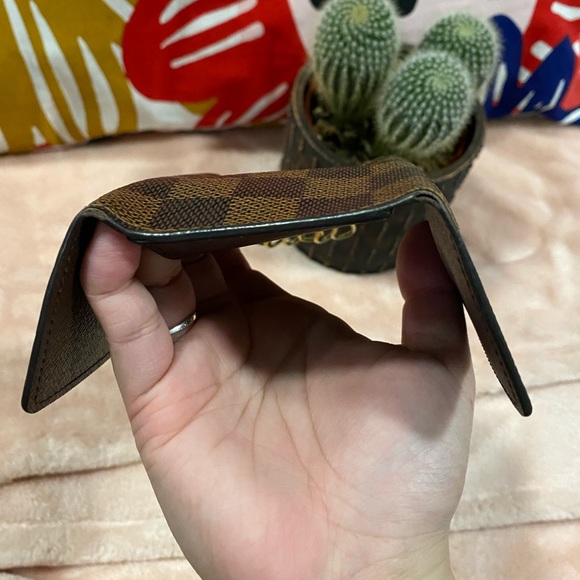 Louis Vuitton 6 Key Holder Damier Ebene - Picture 8 of 12